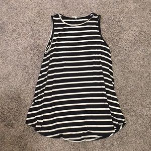 Black/White Tunic Tank